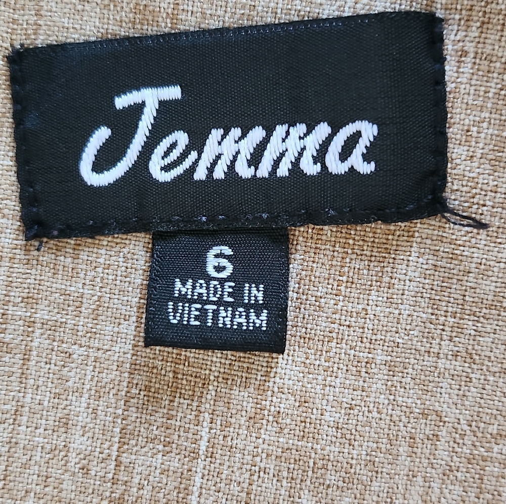 Jemma Set of two- Jacket and Skirt - Picture 4 of 14